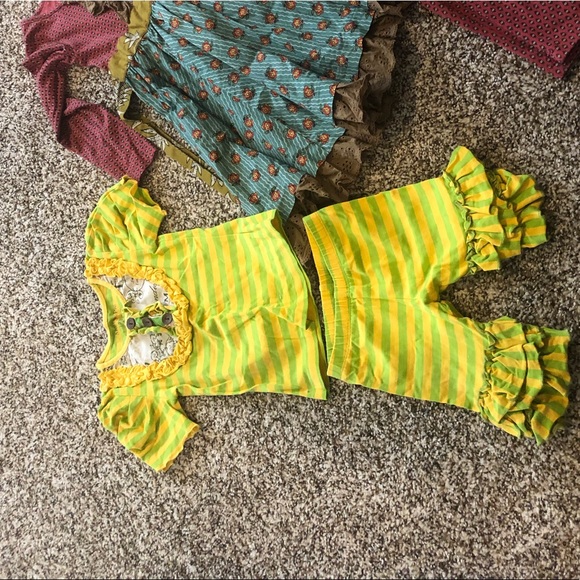 SET - Picture 2 of 3